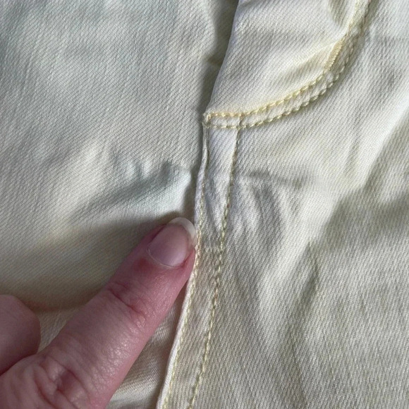 NYDJ Capri Released Hem in Pale Yellow Raw Size 12‎ GUC 0077 - Picture 6 of 10